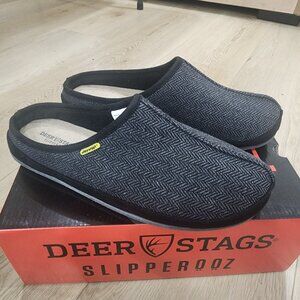 Deer Stags Indoor-Outdoor Mens Slippers 11W Black Tweed Wide Fit